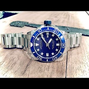 * SOLD * NEW Swiss Automatic Armand Nicolet JS9 Smurf Watch